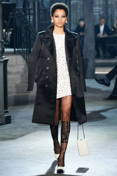Look 5